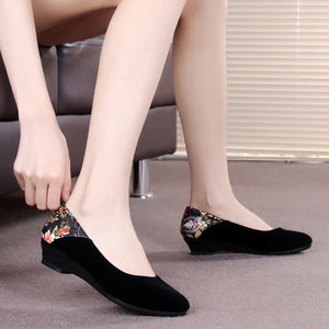 Cloth shoes wedge heel low heel work shoes soft bottom mother shoes - Women's shoes - Verzatil 